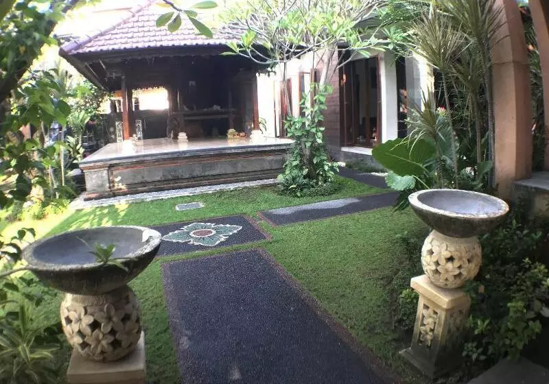 ベッドアンドブレックファースト Kubu Munggu