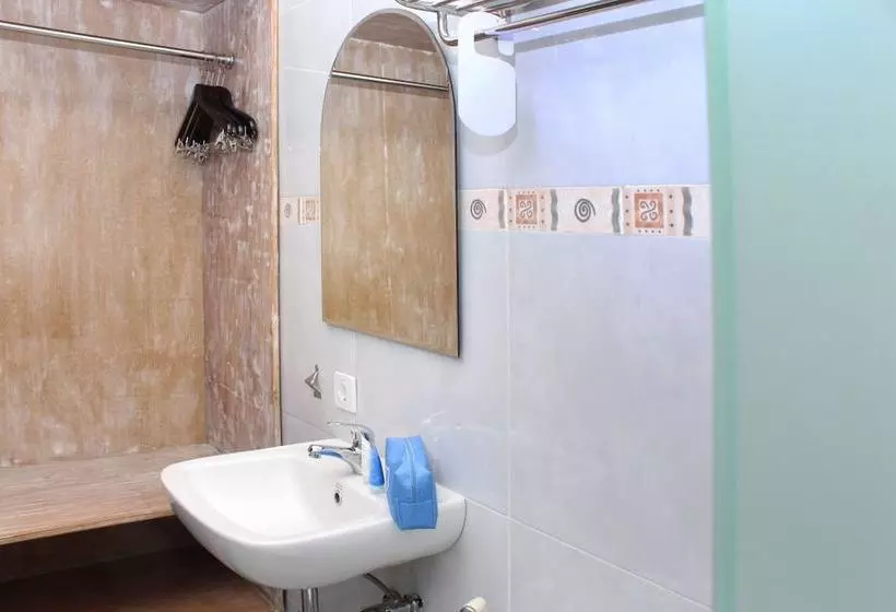 ホテル Airy Denpasar Selatan Kerta Bedulu 1 Bali