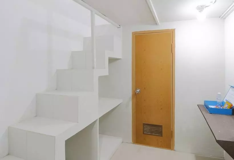 هتل Airy Eco Syariah Kampung Bali Satu 41 Jakarta