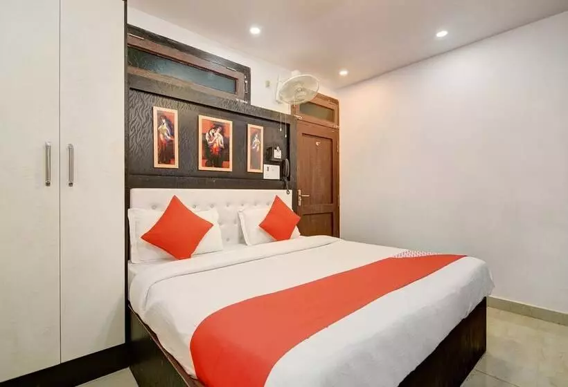 ホテル Capital O 38853 S Sumangalam Palace