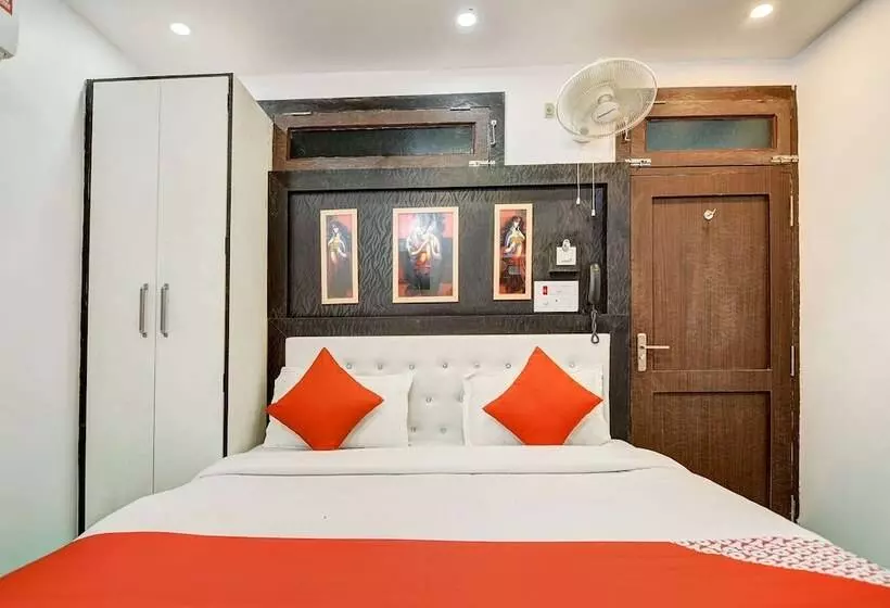 ホテル Capital O 38853 S Sumangalam Palace