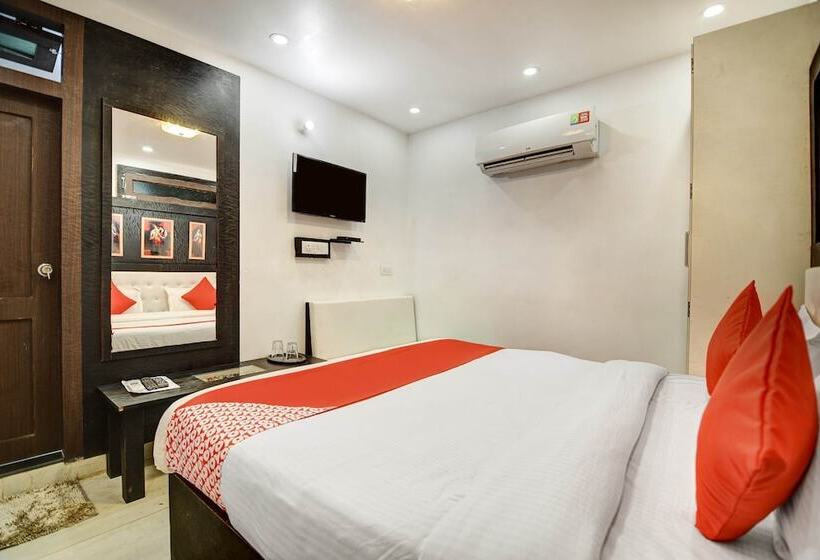 Hotel Capital O 38853 S Sumangalam Palace