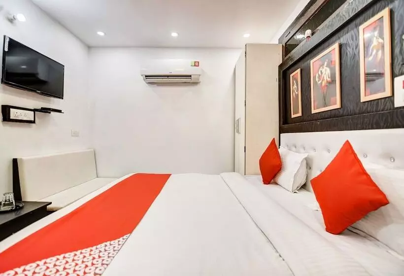 ホテル Capital O 38853 S Sumangalam Palace