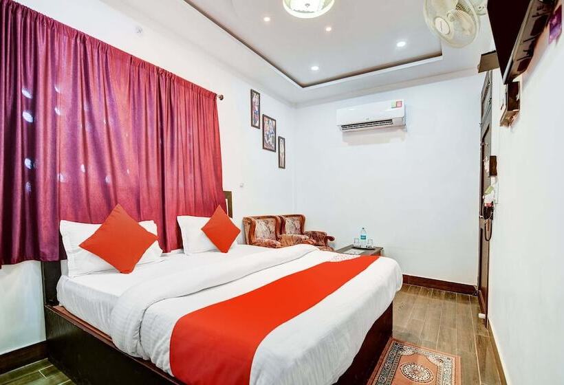 Hotel Capital O 38853 S Sumangalam Palace