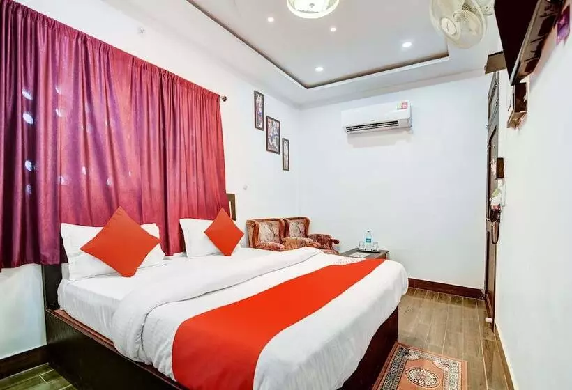 ホテル Capital O 38853 S Sumangalam Palace