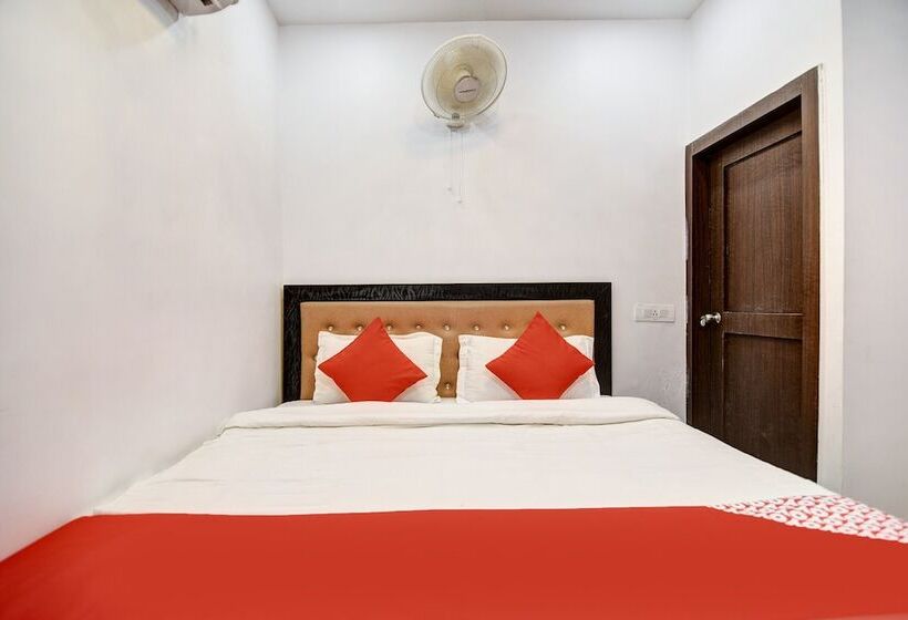Hotel Capital O 38853 S Sumangalam Palace