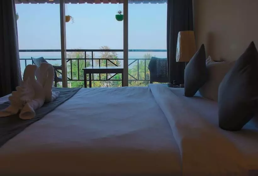 ホテル Casa De Lamore Sea View Resort