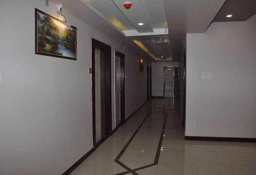 Hotel Clarks Inn Bagalkot