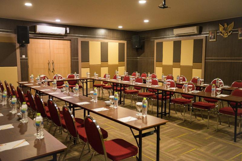 Green Red Hotel Syariah Jombang