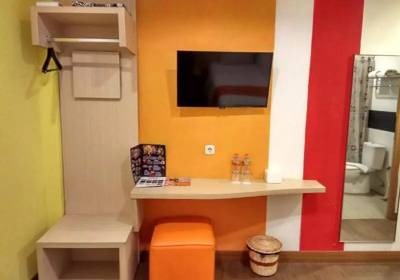 Green Red Hotel Syariah Jombang