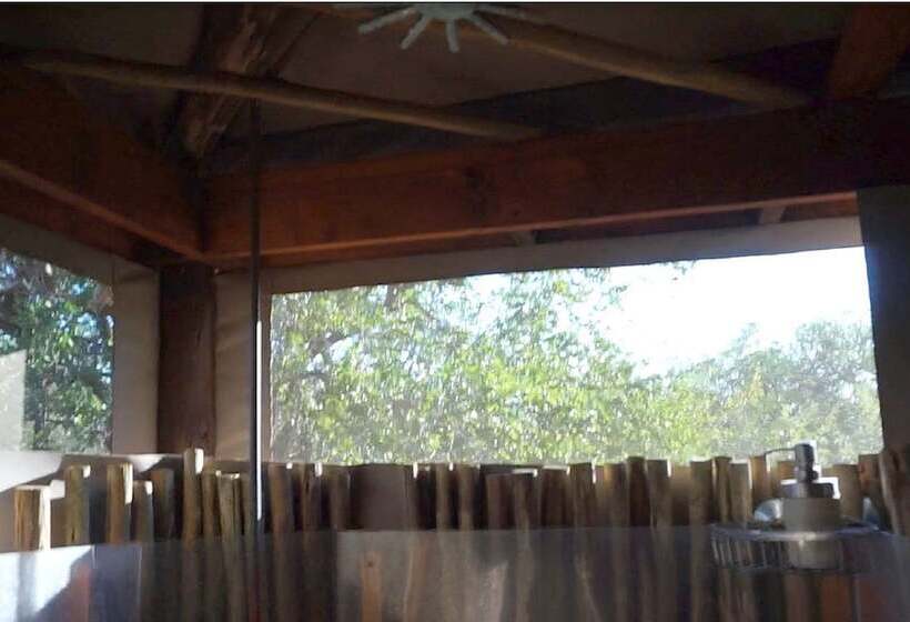 호텔 Iphofolo Lodge