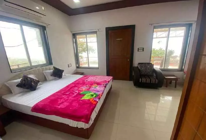 Hotelli Nature Plateau Paradise