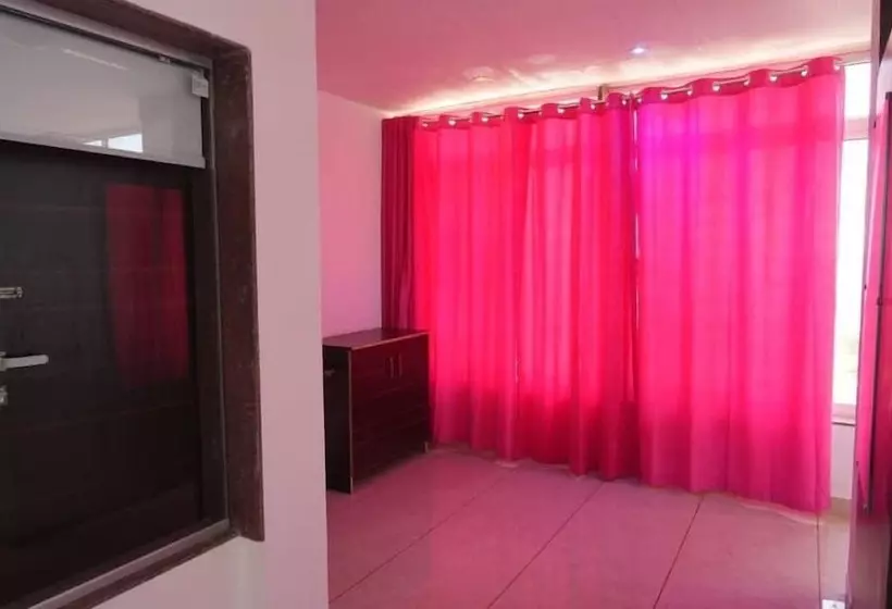 Hotelli Nature Plateau Paradise