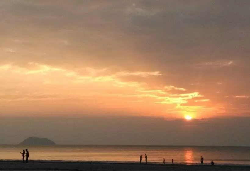 Hotelli Sangthong Andaman Resort