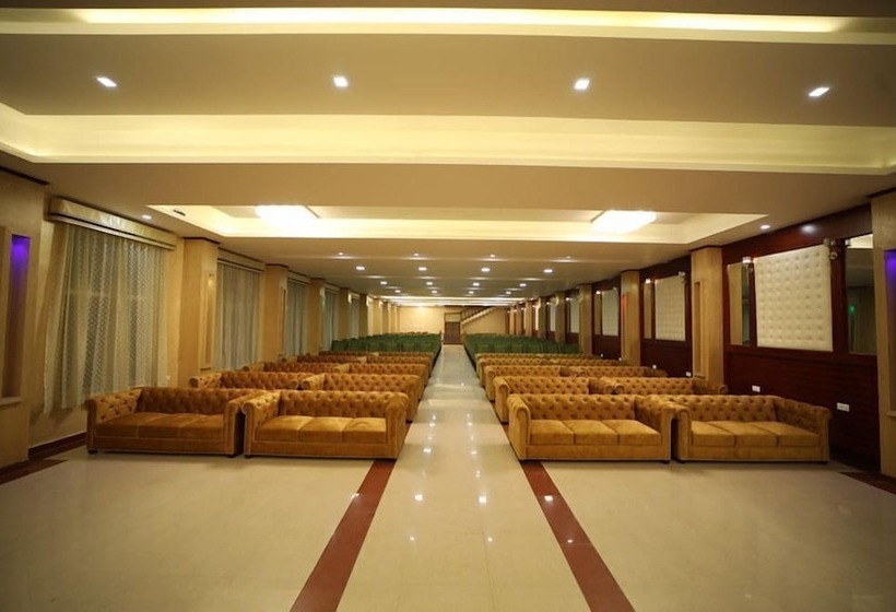 Hotel Tehri Club And Resorts