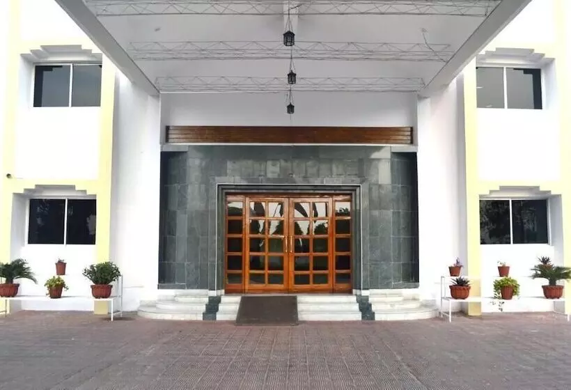 ホテル The Rajgir Residency