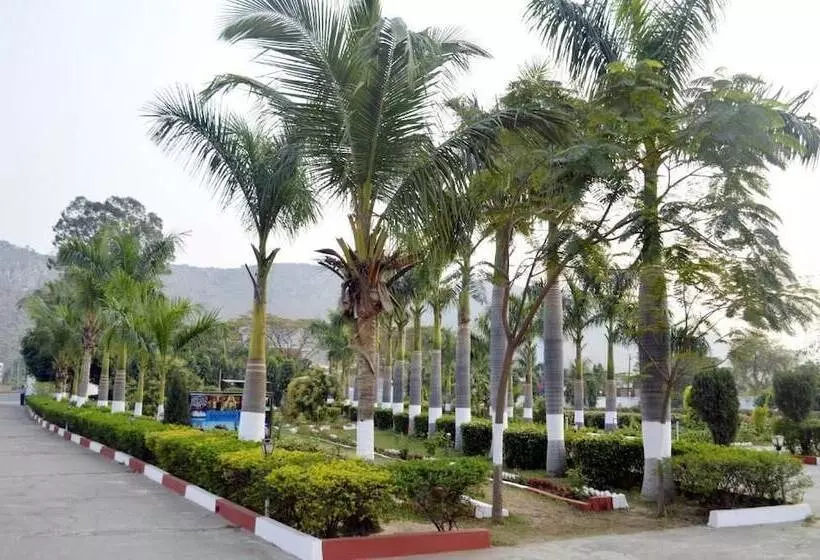 ホテル The Rajgir Residency