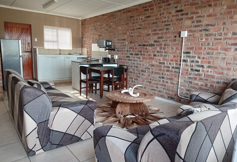 Пансион Happy Jackal