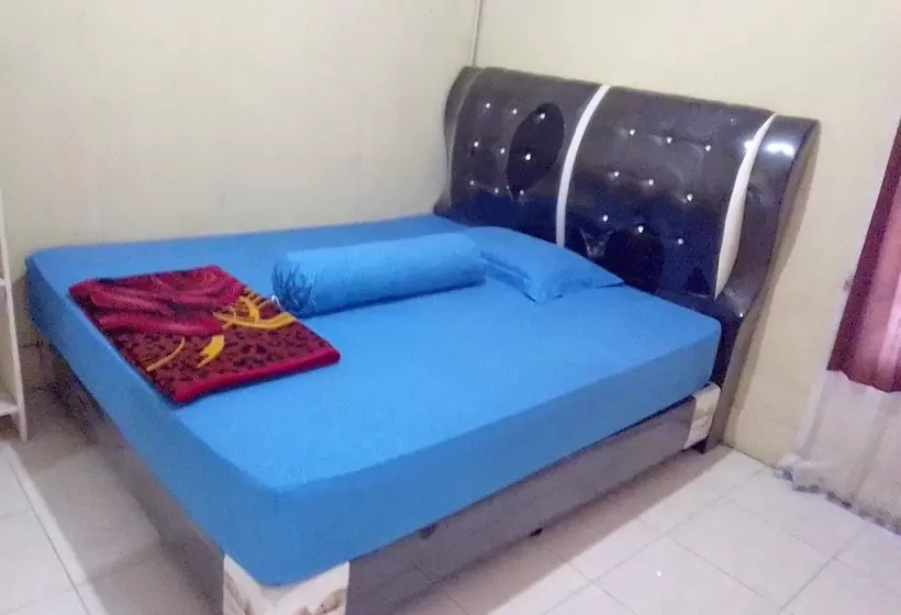ペンション Simeulue Surf Guest House