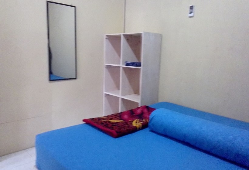 펜션 Simeulue Surf Guest House