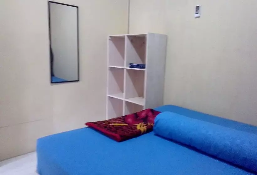 ペンション Simeulue Surf Guest House