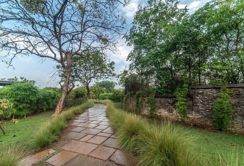 리조트 Woods At Sasan