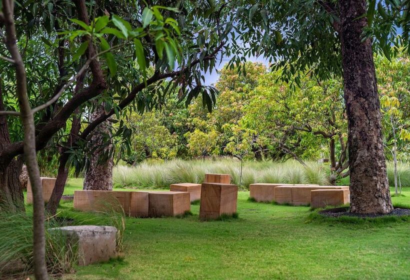 리조트 Woods At Sasan