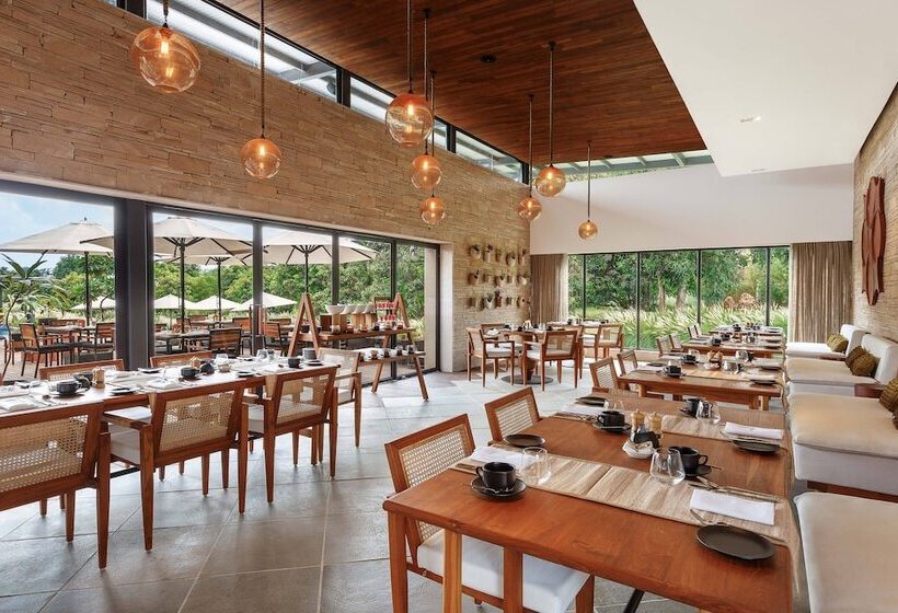 리조트 Woods At Sasan