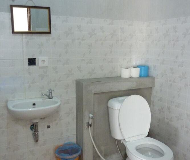 旅馆 Surfers Dorm House