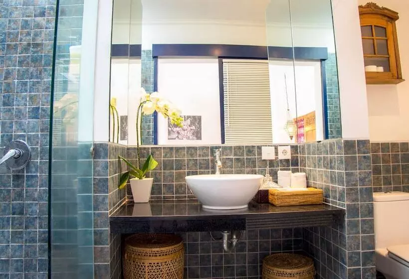 Aamiaismajoitus (B&B) Canggu Villa & Cooking Retreat