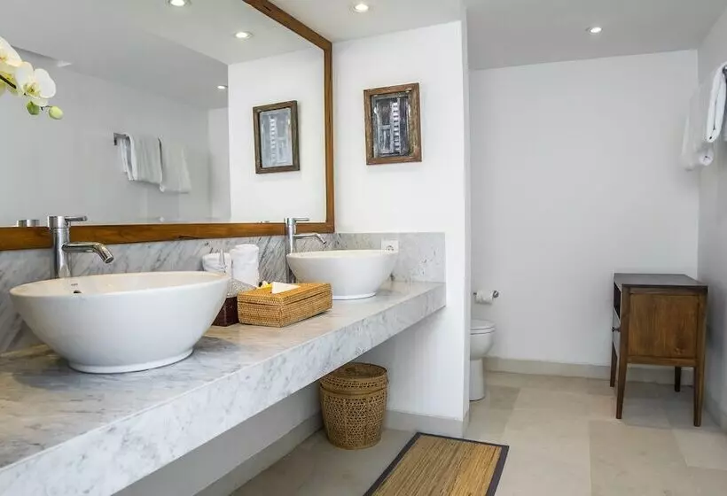 Aamiaismajoitus (B&B) Canggu Villa & Cooking Retreat