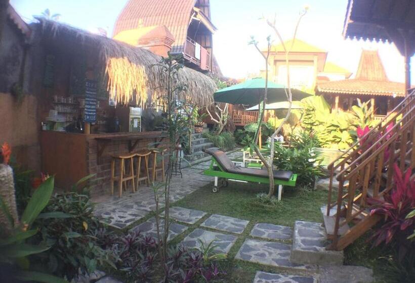 Green Paddy Hostel & Villa