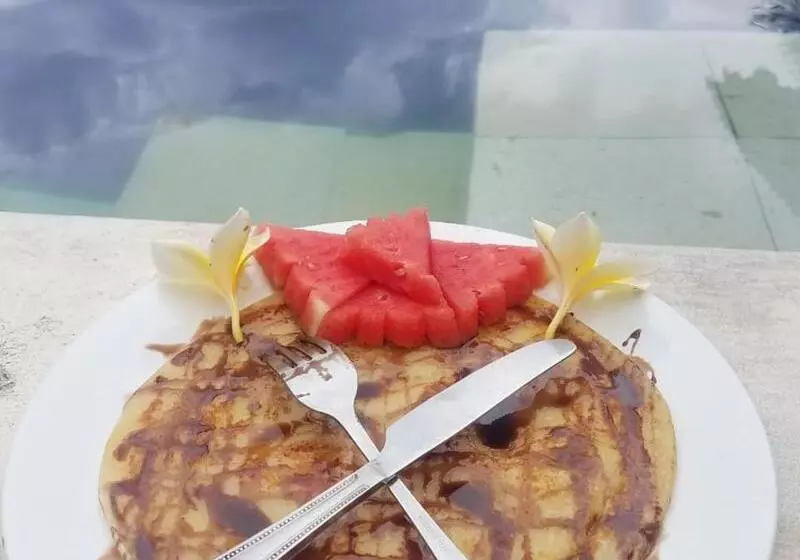 Green Paddy Hostel & Villa