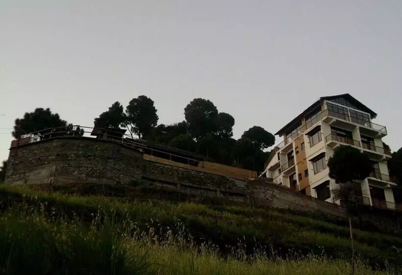 Hotelli Atithis Resort