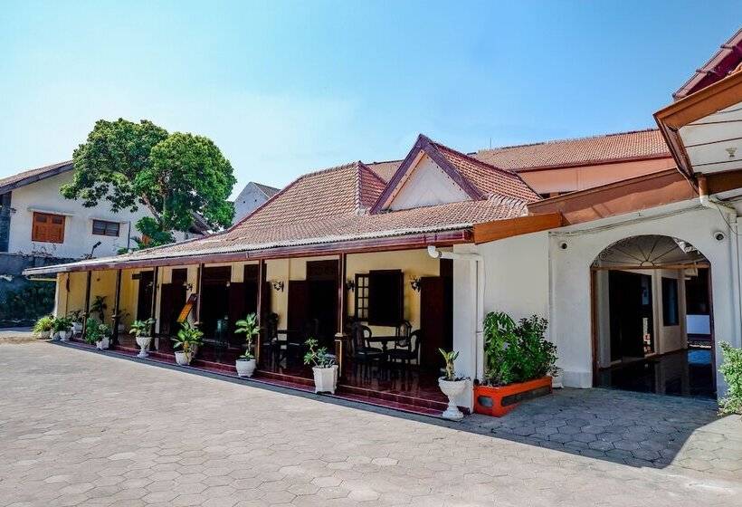 فندق Griya Kencana By Oyo Rooms
