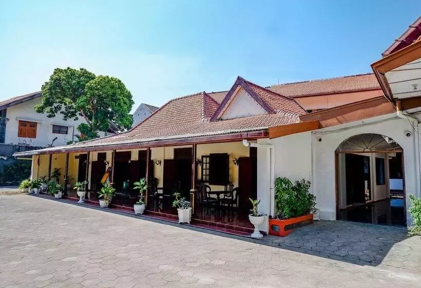 ホテル Griya Kencana By Oyo Rooms