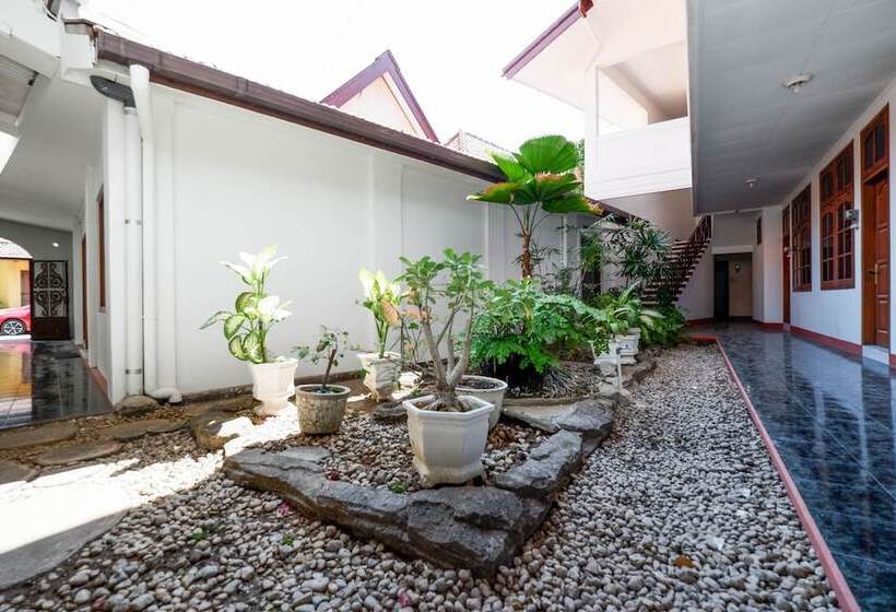 فندق Griya Kencana By Oyo Rooms