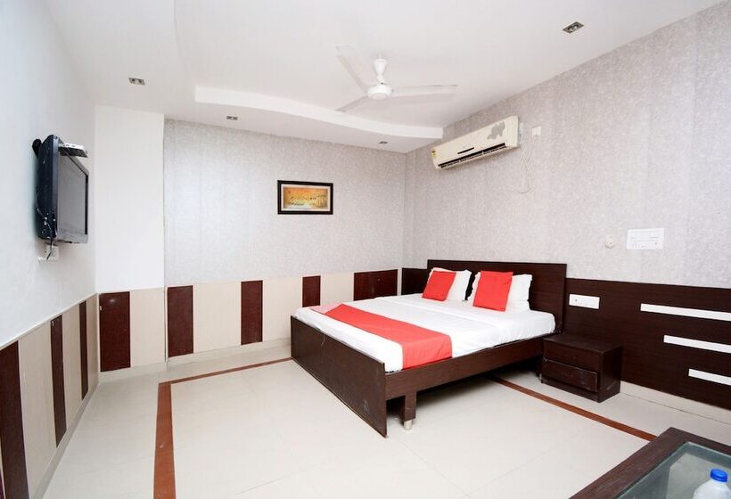 酒店 Piccadily By Oyo Rooms