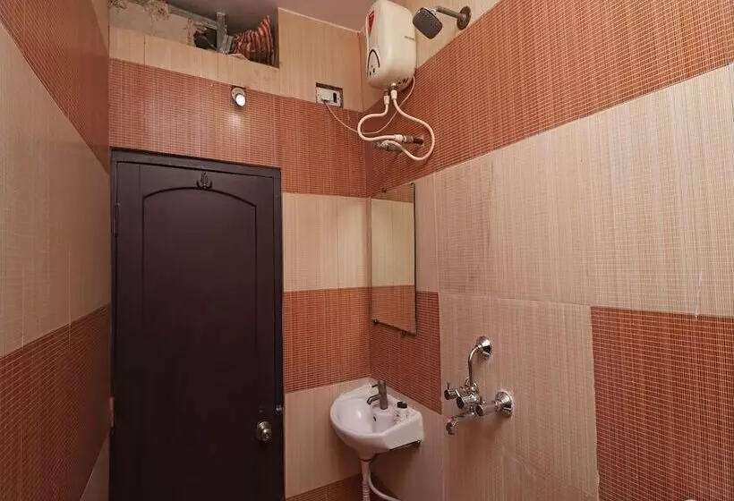 Hotelli Samrat By Oyo Rooms