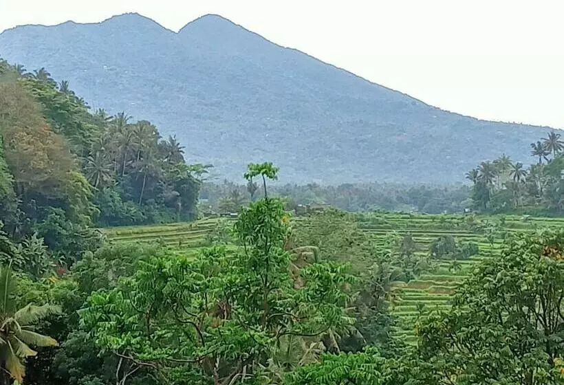 ユースホステル Alamku Bungalow