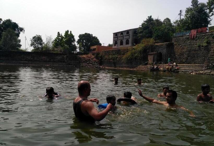 酒店 Magadh ,in Fort Panhala