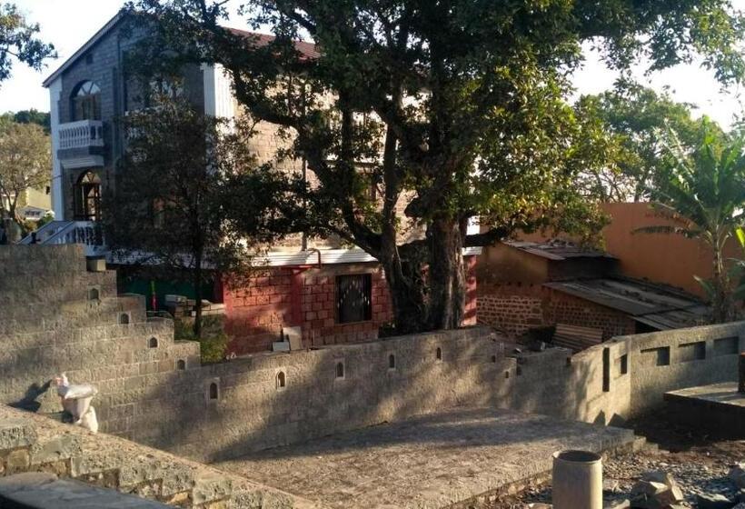 酒店 Magadh ,in Fort Panhala