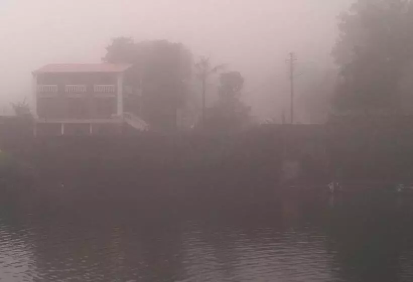 Hotelli Magadh ,in Fort Panhala