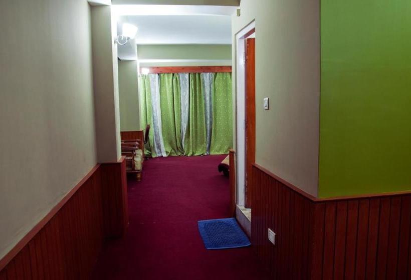 Hotel Rabdentse Residency