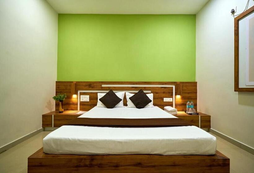 Hotell Serenity Resort Panhala