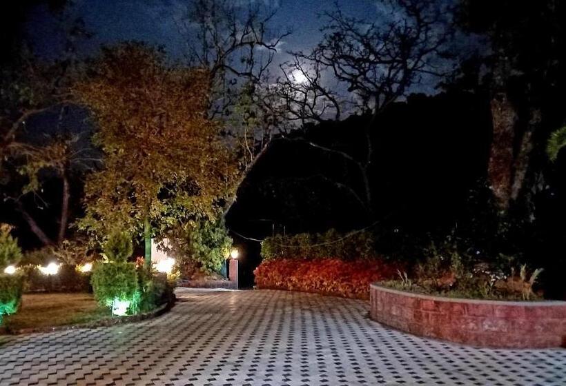 Hotell Serenity Resort Panhala