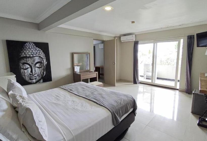 Отель Silver Fern Beach Retreat