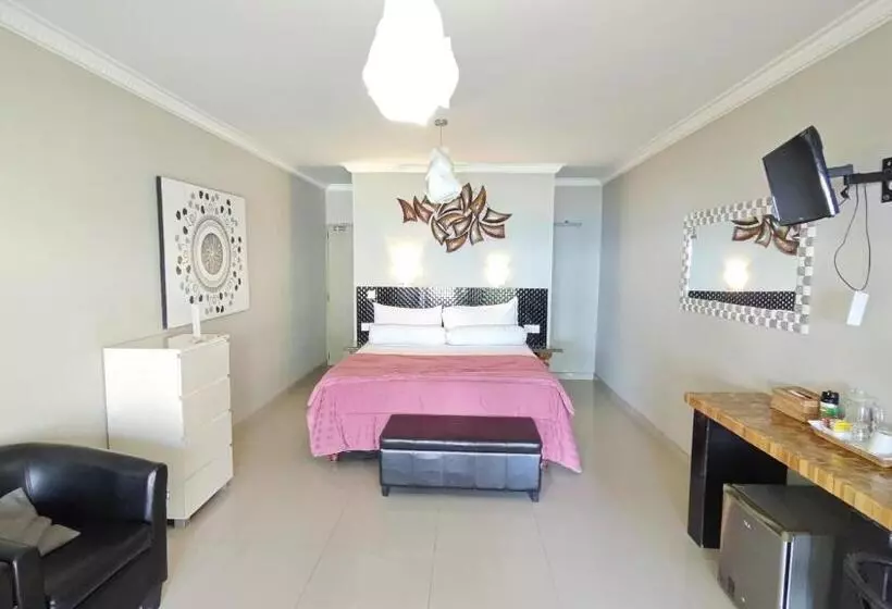 ホテル Silver Fern Beach Retreat