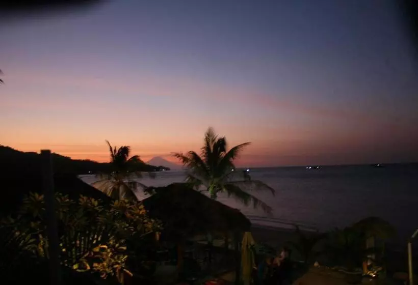 ホテル Silver Fern Beach Retreat