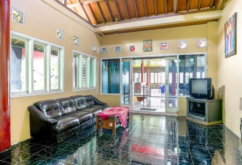 Spot On 2584 Hotel Karya Nunggal Asri